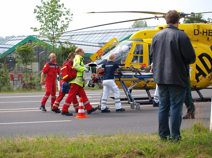 Schwerer Unfall mit Reisebus Lohmar Donrather Dreieck P060.JPG